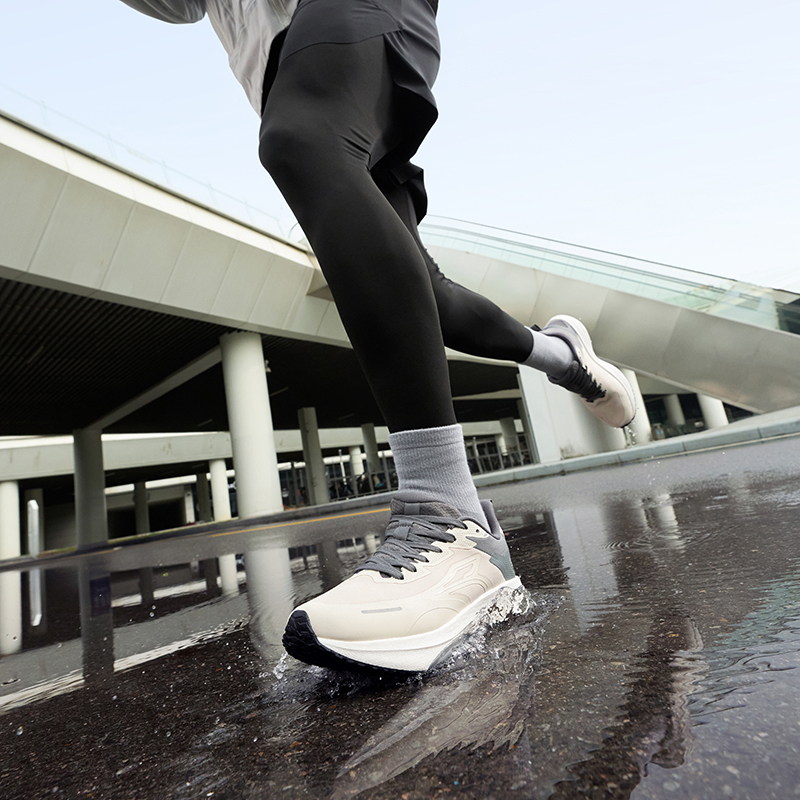 361 Degrees Rainblock 8.0 Men  - đánh giá và giá Waterproof Goretex Running Shoes